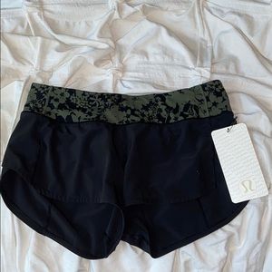 Lululemon speed up shorts 2.5”